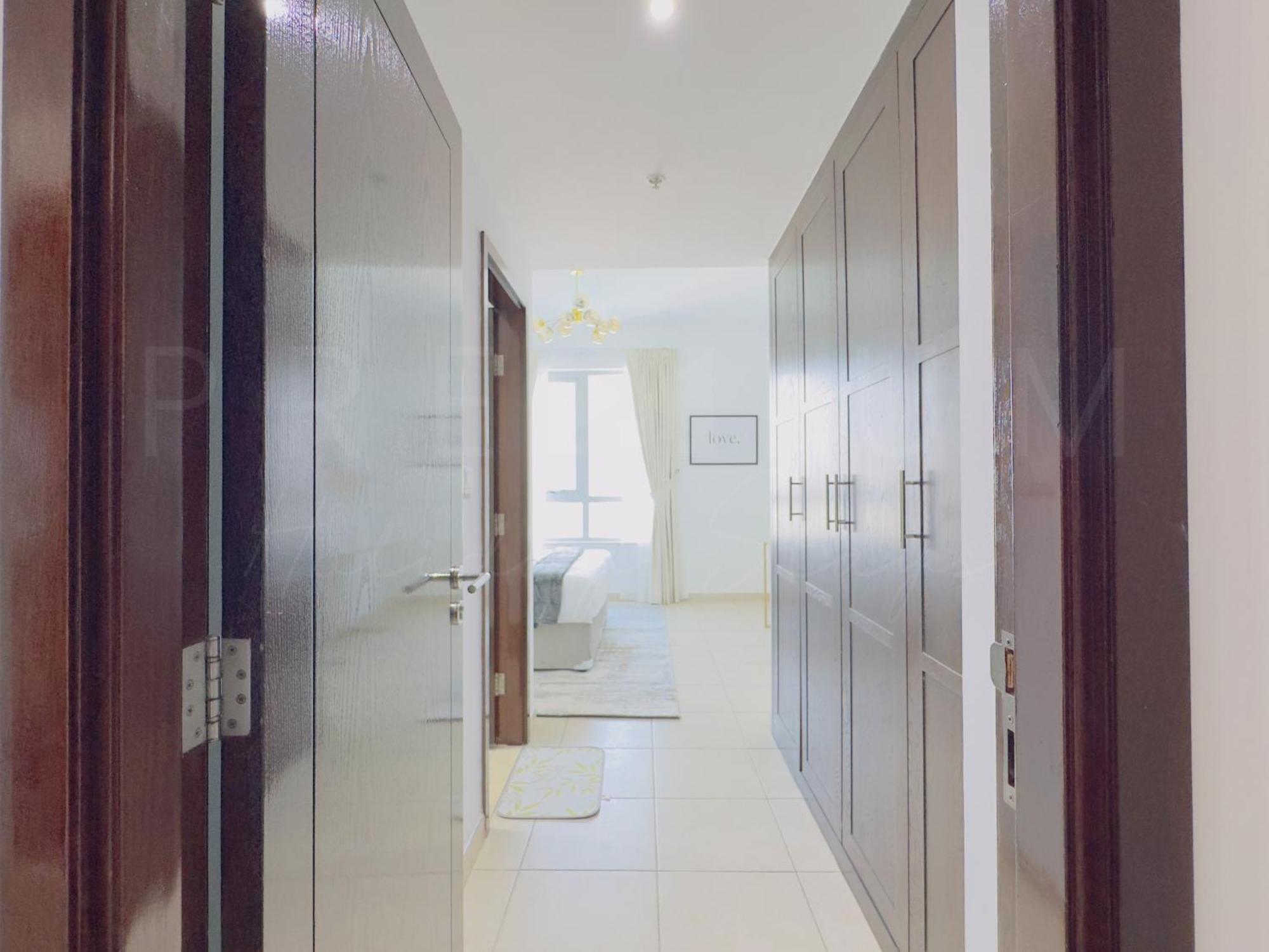 Luxury 2br-burj Khalifa View In The E2-2902