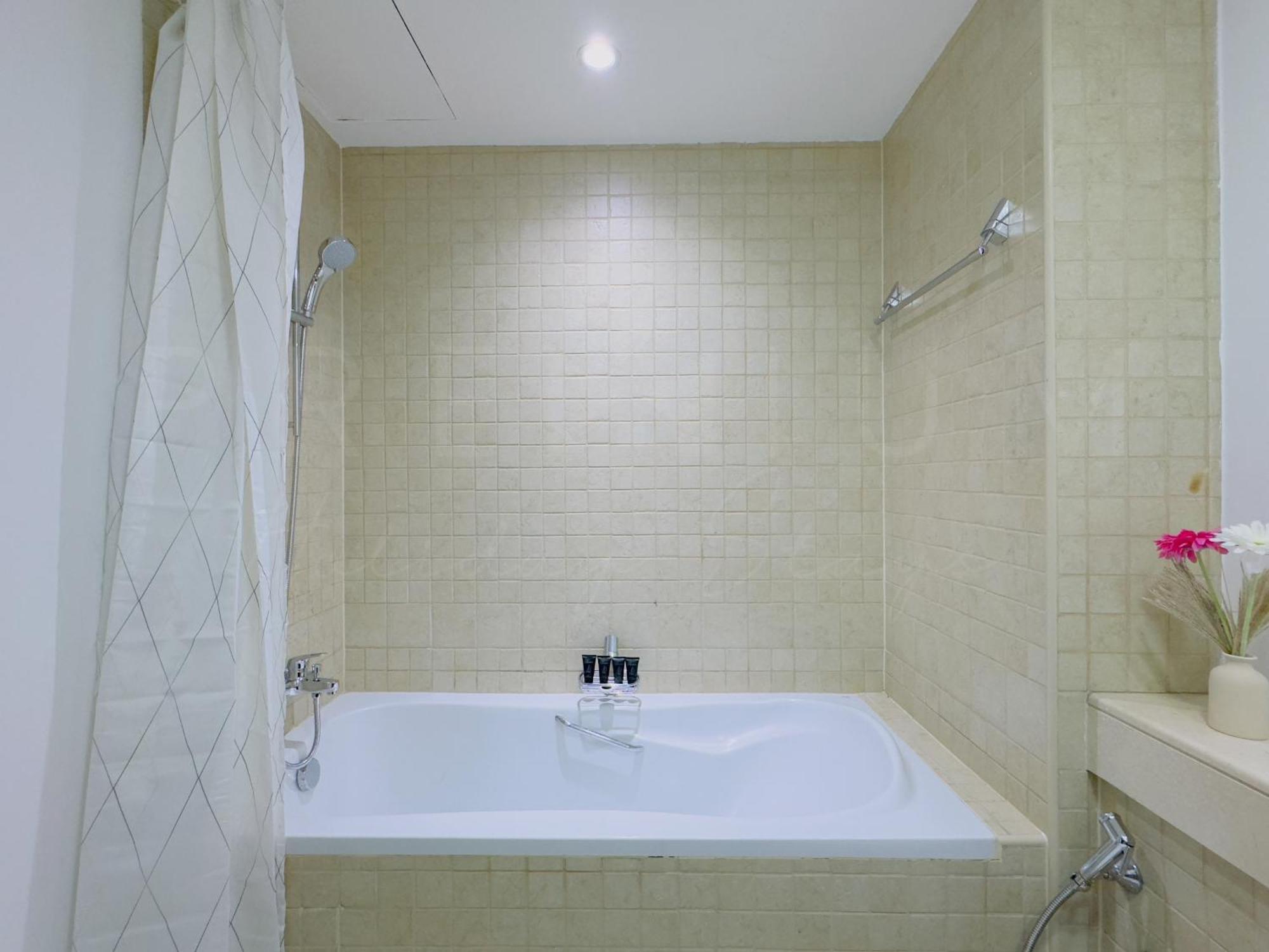 Luxury 2br-burj Khalifa View In The E2-2902